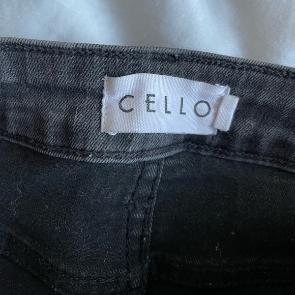 Celia Jeans - Picture 3 of 10